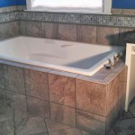 Tub surround  with accent tile